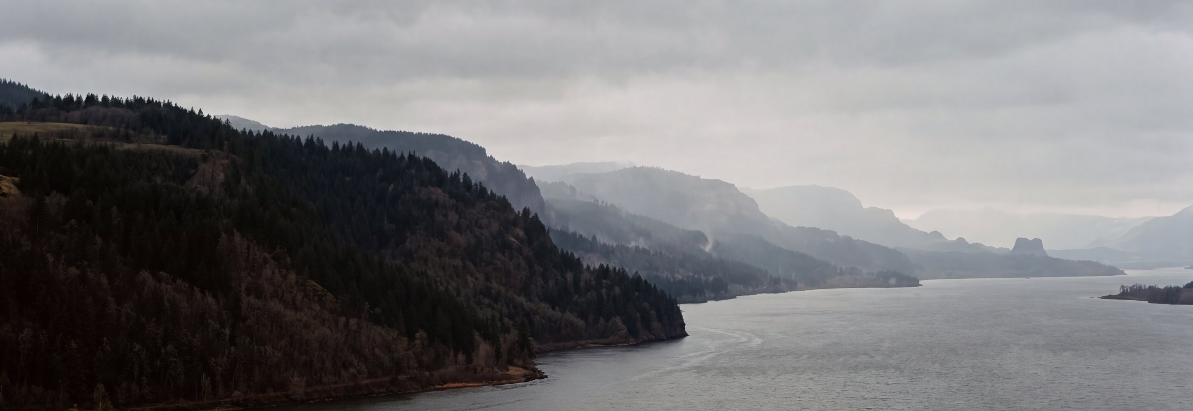 The Columbia River Gorge, looking east from the Washington side